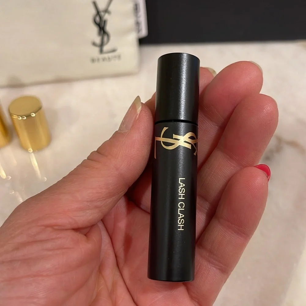 YSL Rouge Volupte Shine No 162 pulsing Rosehip lipstick and mascara set